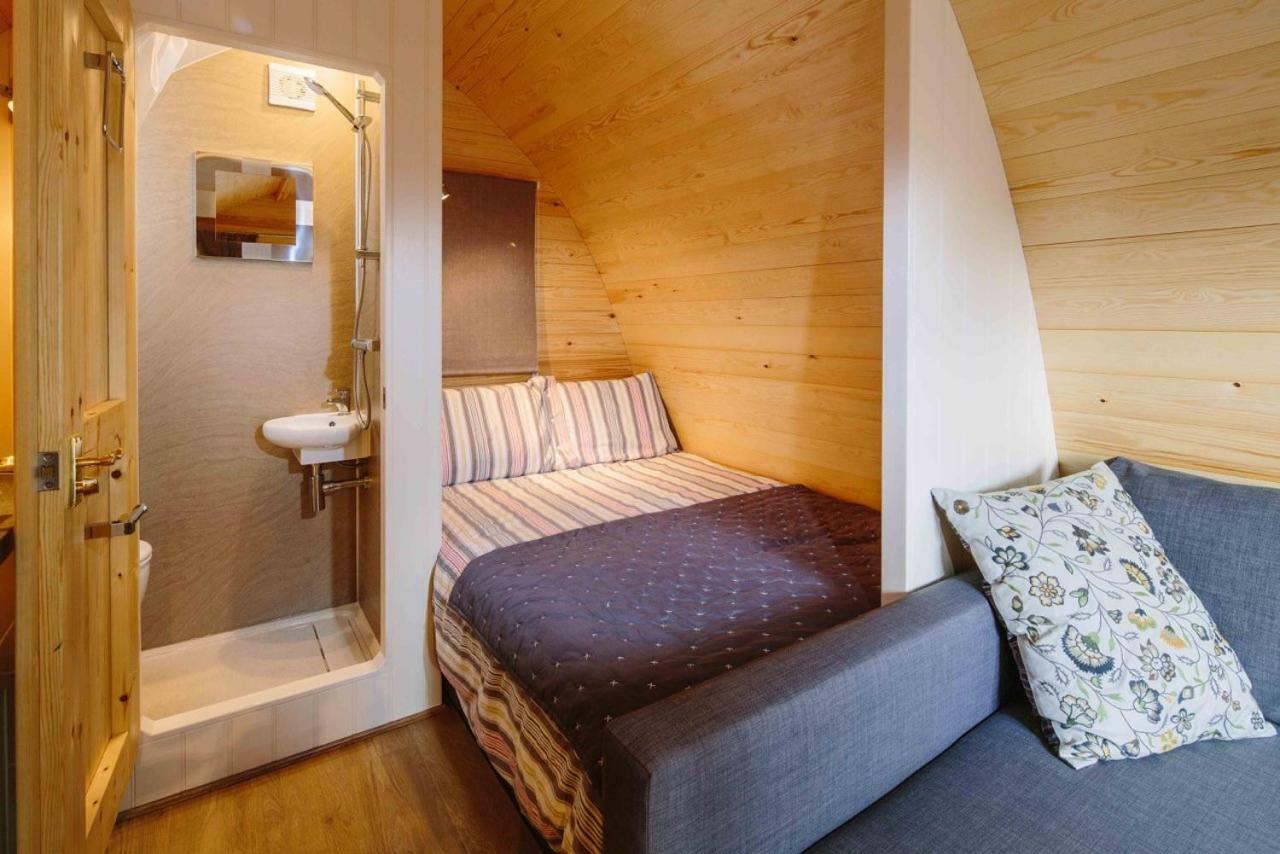 Buttercup Glamping Pod Hotel Cheltenham Eksteriør billede